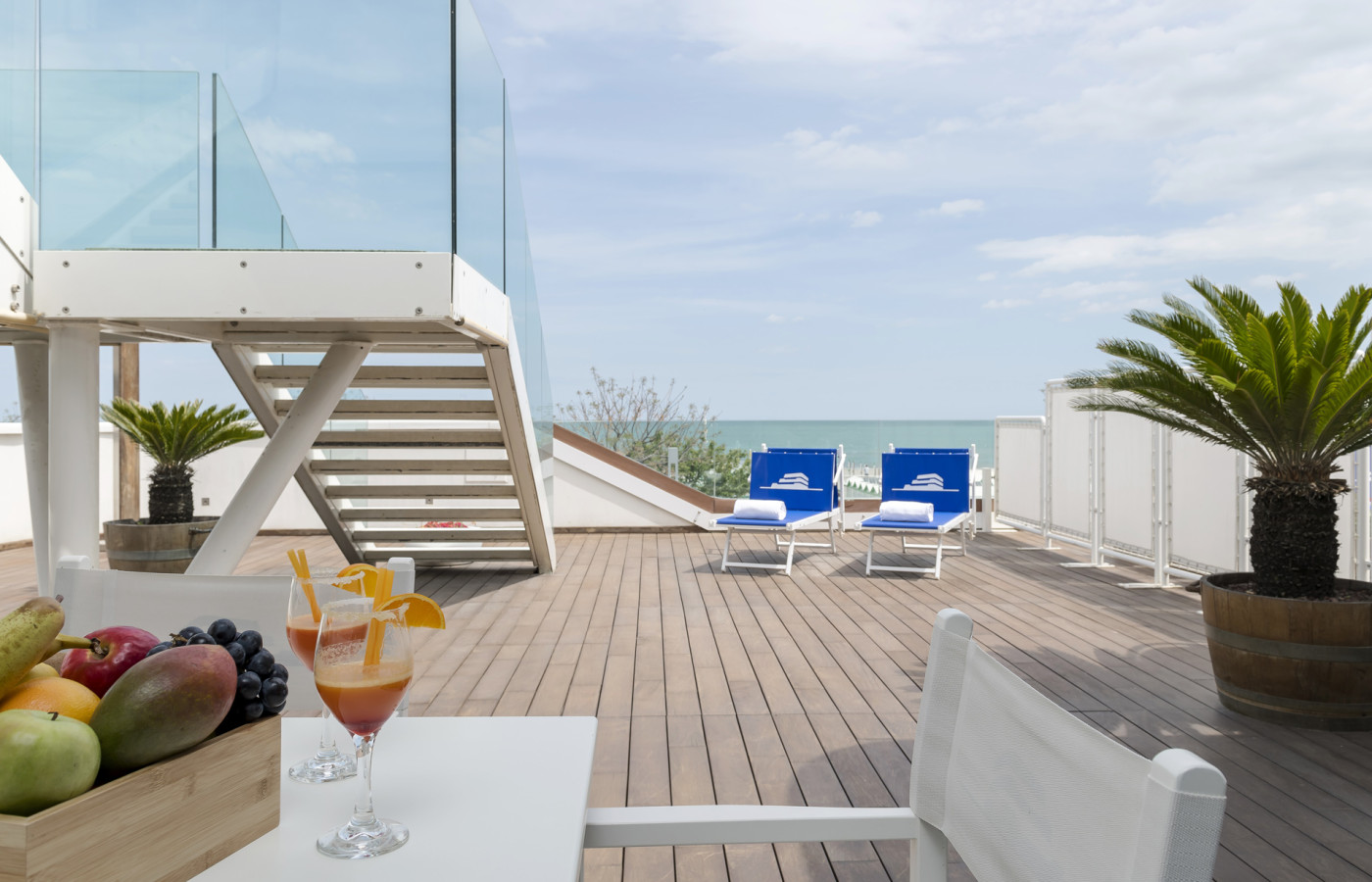 media.Slide-Posizione_1TSuiteHotel_Riccione