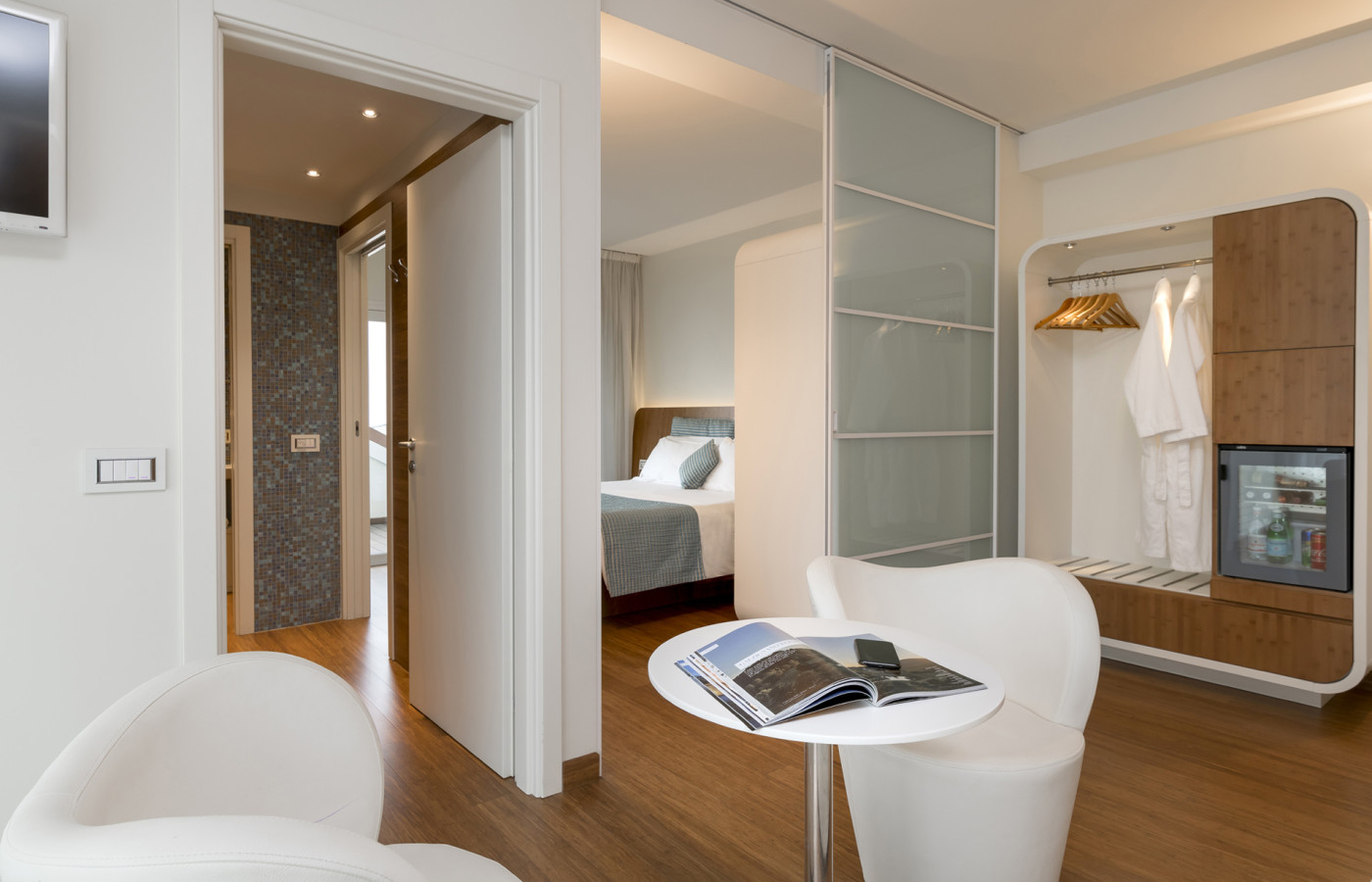 media.Slide-SuiteVespucci_2TSuiteHotel_Riccione