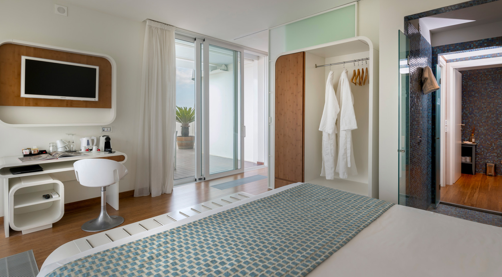 media.Slide-SuiteMagellano_5TSuiteHotel_Riccione