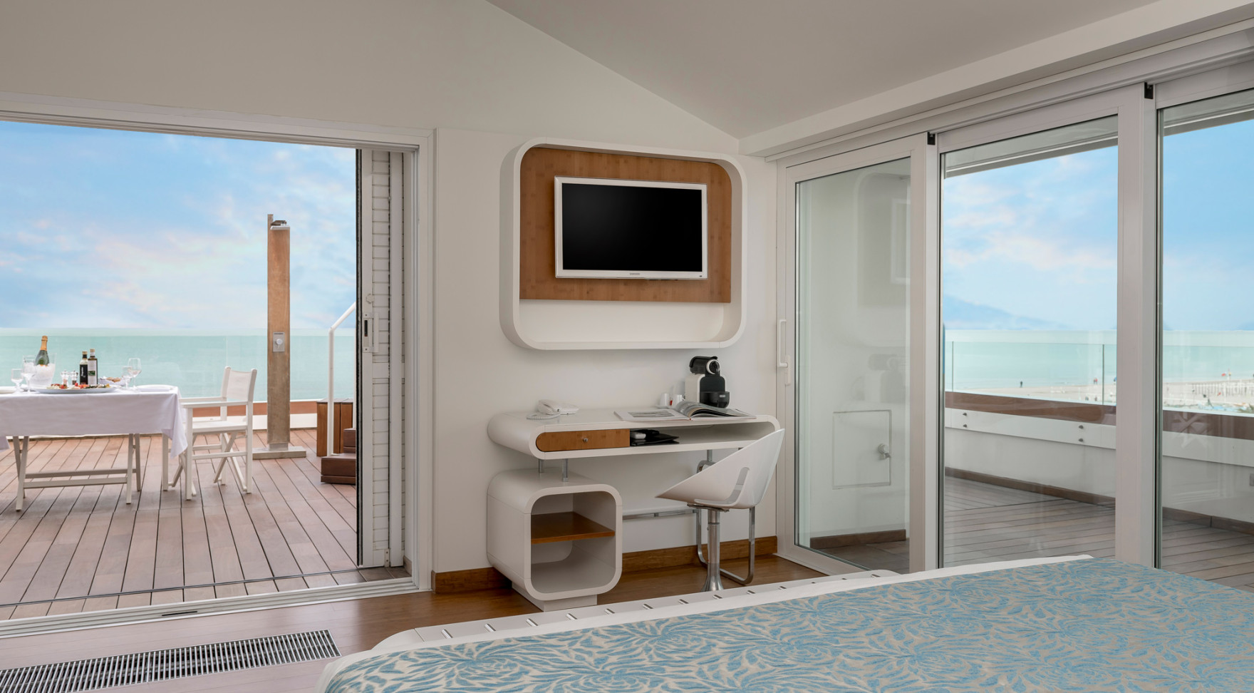 media.Slide-SuiteTrampolines_4TSuiteHotel_Riccione